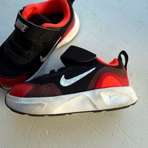 Nike infant sneakers 5